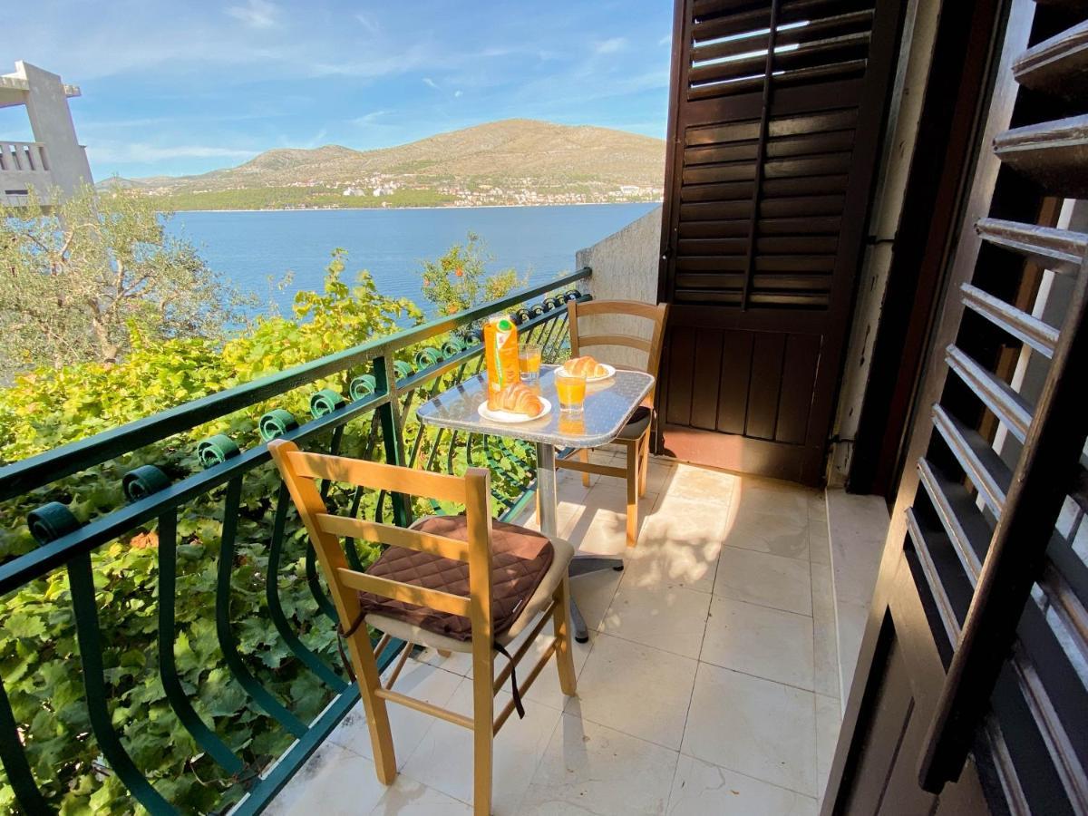 Seaview & Beachfront Apartments Jakov Donji Okrug  Extérieur photo