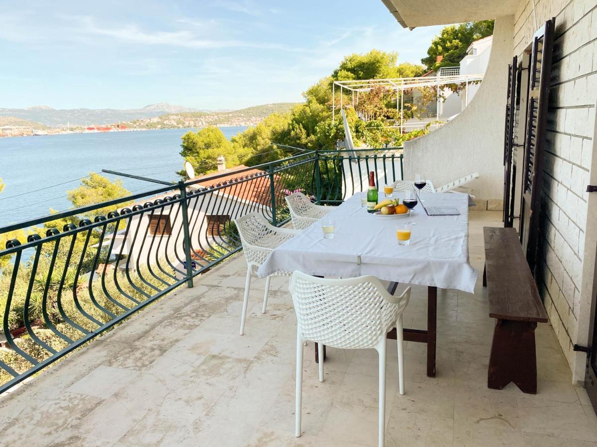 Seaview & Beachfront Apartments Jakov Donji Okrug  Extérieur photo