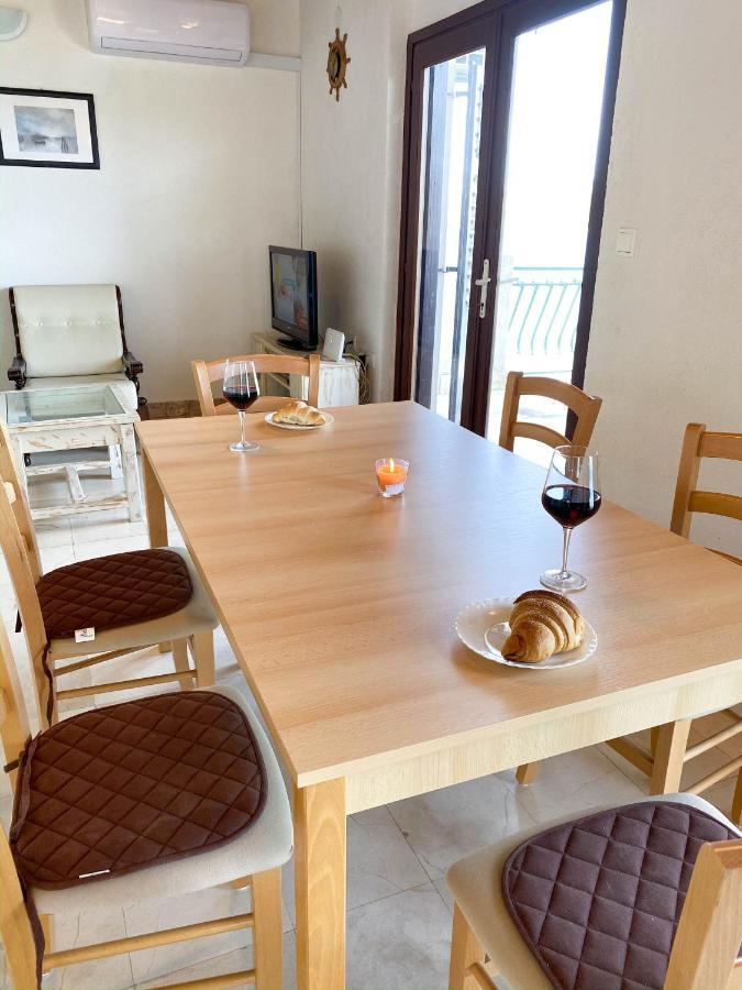 Seaview & Beachfront Apartments Jakov Donji Okrug  Extérieur photo