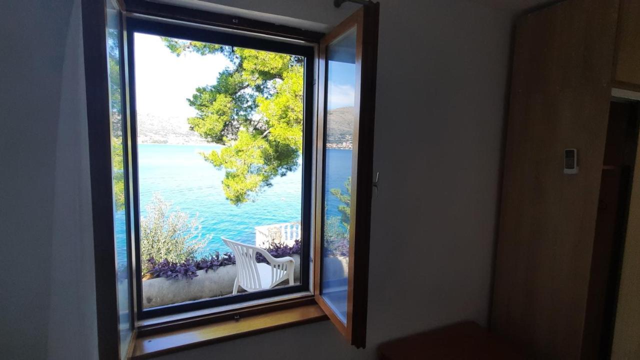 Seaview & Beachfront Apartments Jakov Donji Okrug  Extérieur photo