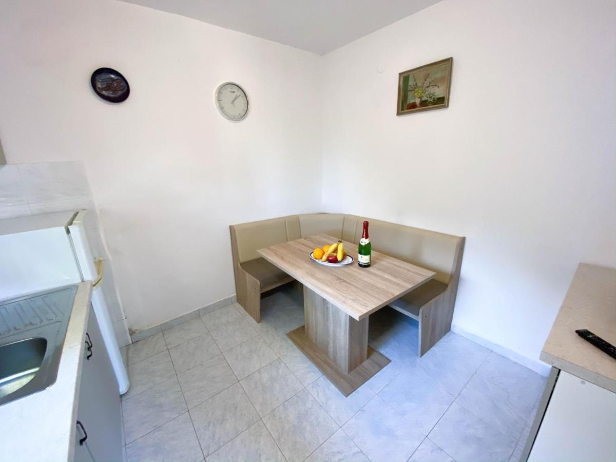 Seaview & Beachfront Apartments Jakov Donji Okrug  Extérieur photo